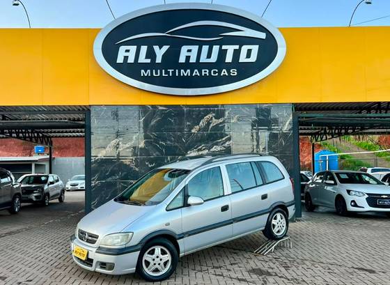 CHEVROLET ZAFIRA 2.0 MPFI COMFORT 8V FLEX 4P MANUAL